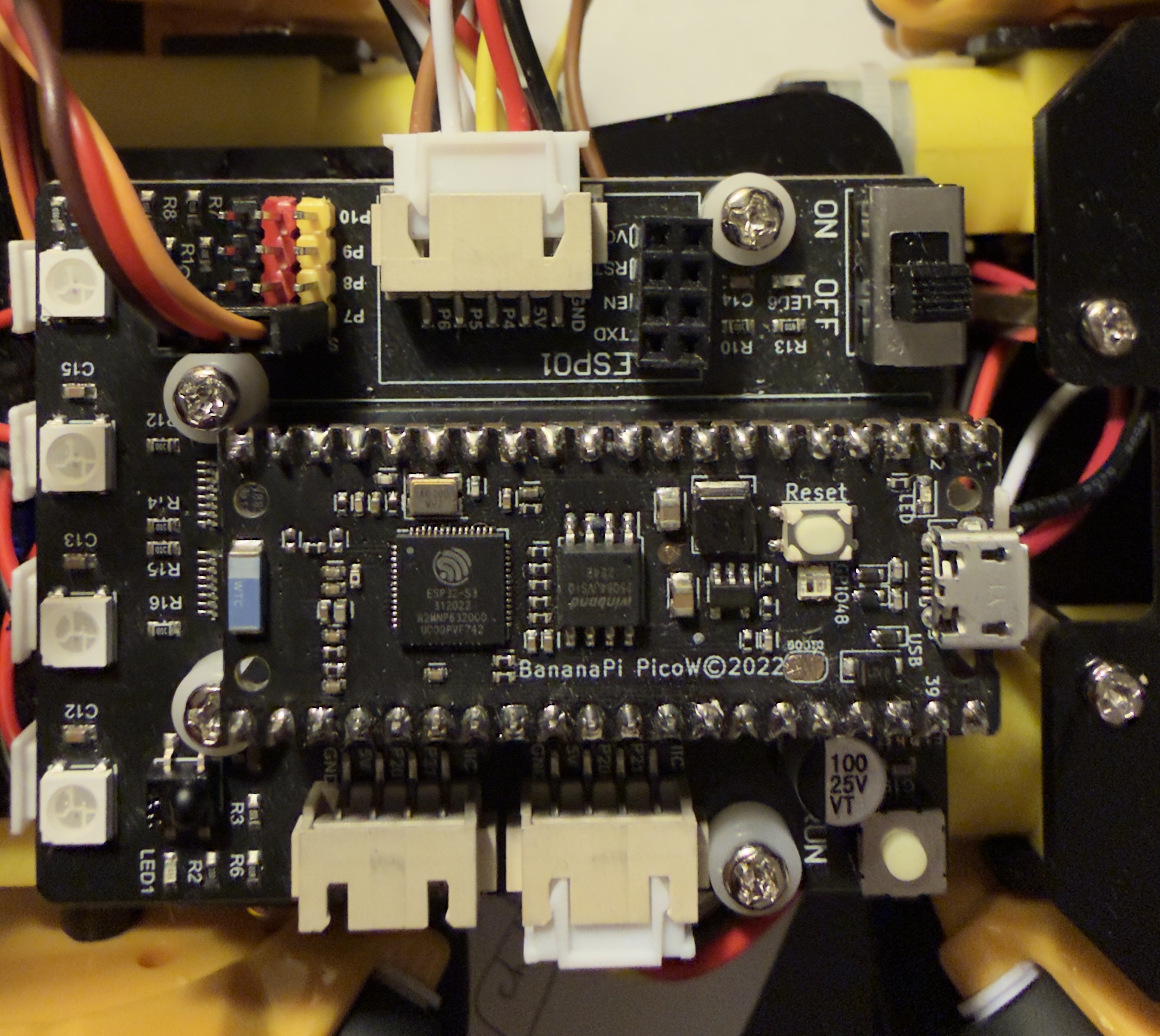 Podcasts/2. A Formation of My Own Making/esp32s3.jpeg